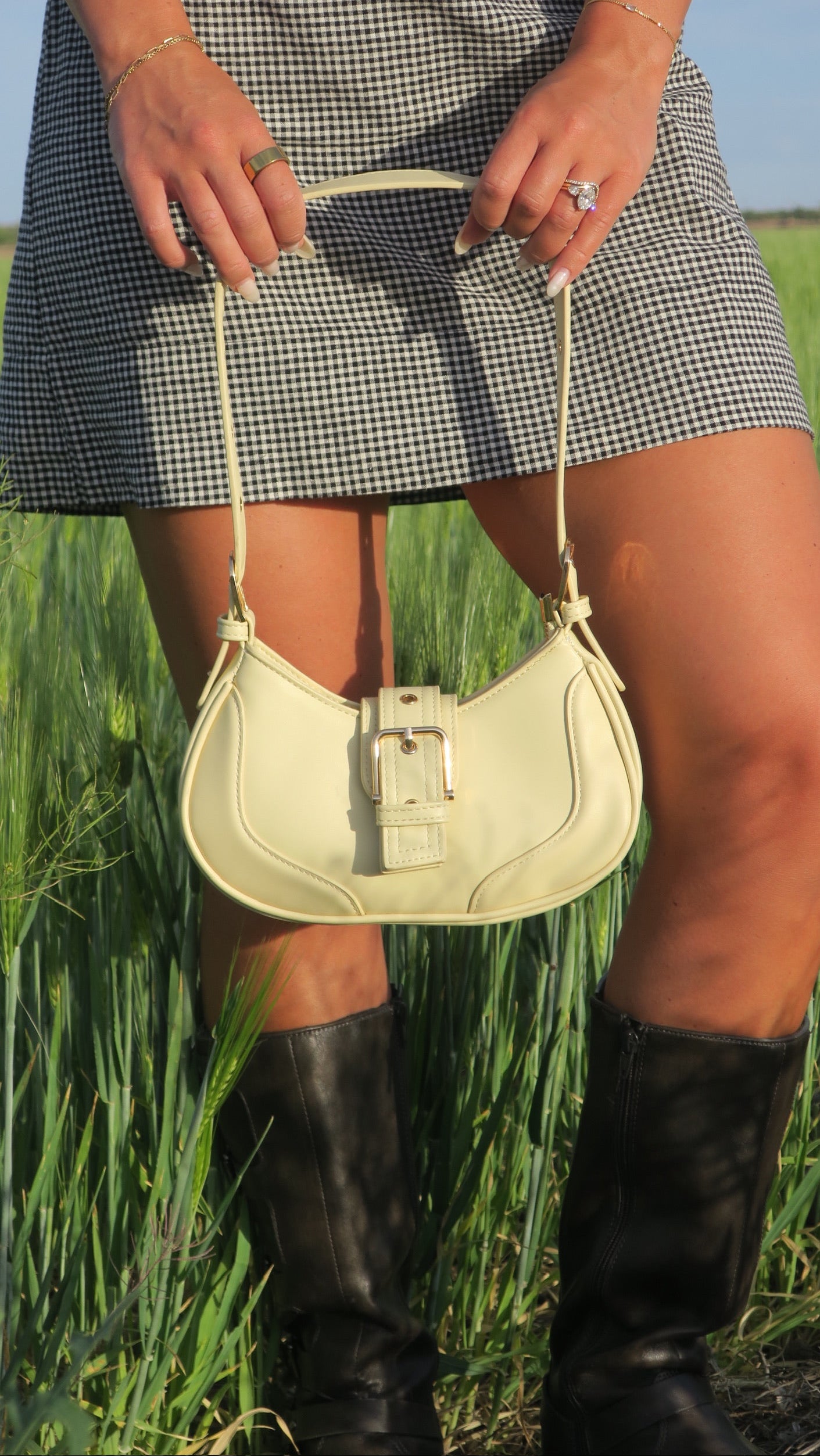 Buttercup Shoulder Purse